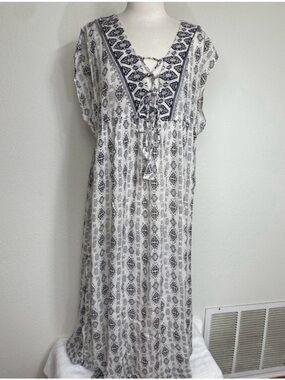 BE Women’s White Black Tribal Print Soft Rayon Kaftan Maxi Dress Size Large Boho
